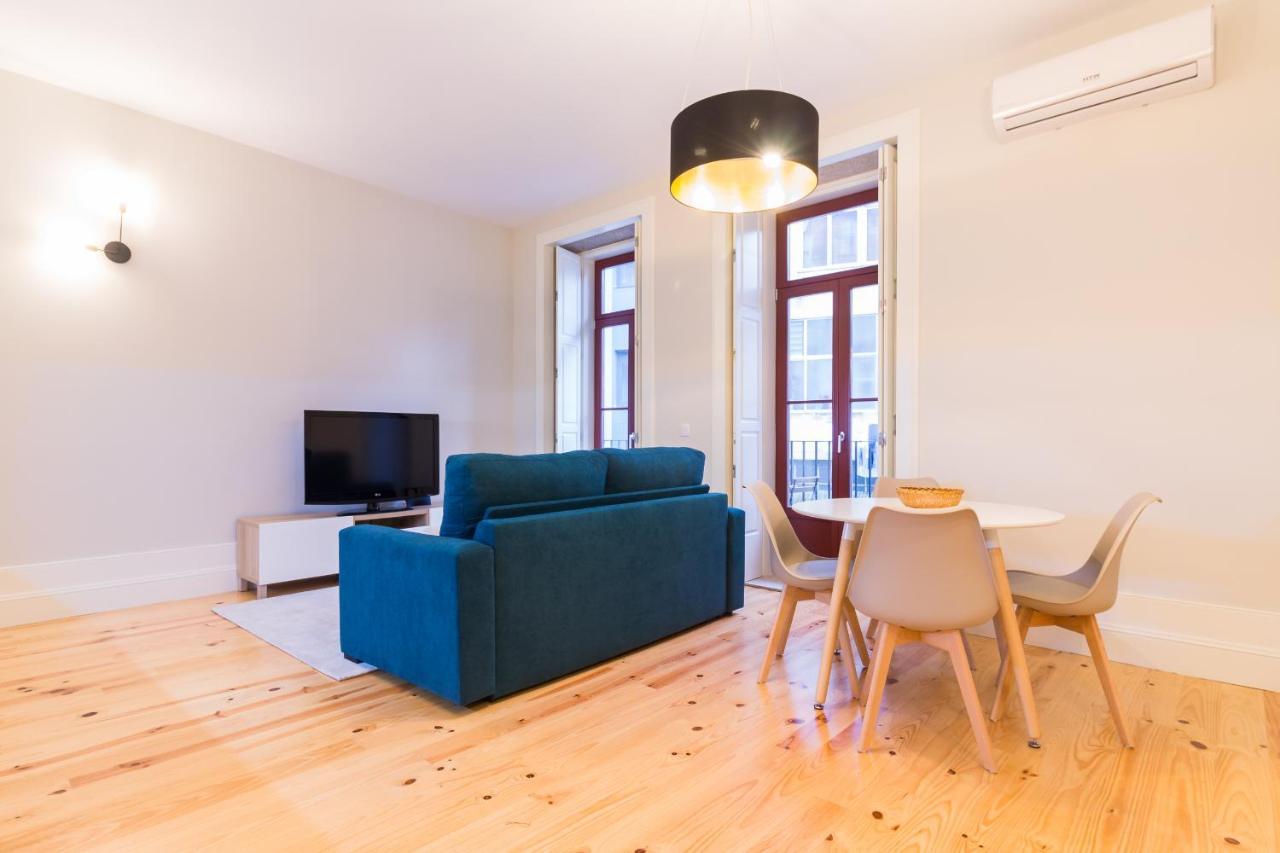 Апартаменти Oporto Near Coliseu Номер фото